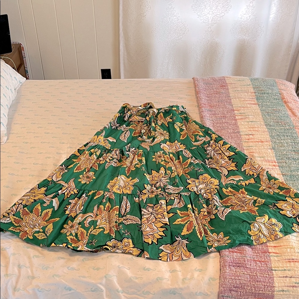 Gibson Latimer Green and Yellow Floral Midi Skirt